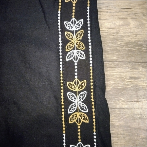 Layne Bryant Soft Linen Blend Wide Leg Embroidered Culottes - Picture 7 of 9